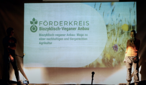 TRK21 Biozyklisch veganer Anbau – Wege zu einer nachhaltigen und tiergerechten Agrikultur - YouTube 2021-10-14 01-18-05